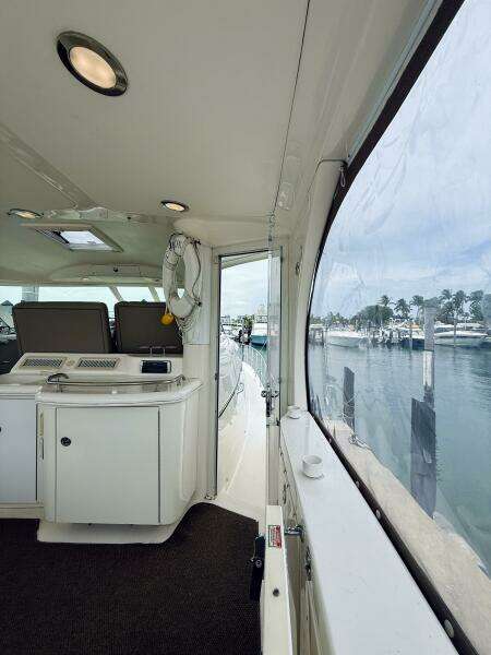 2003 Sea Ray 480 Motor Yacht