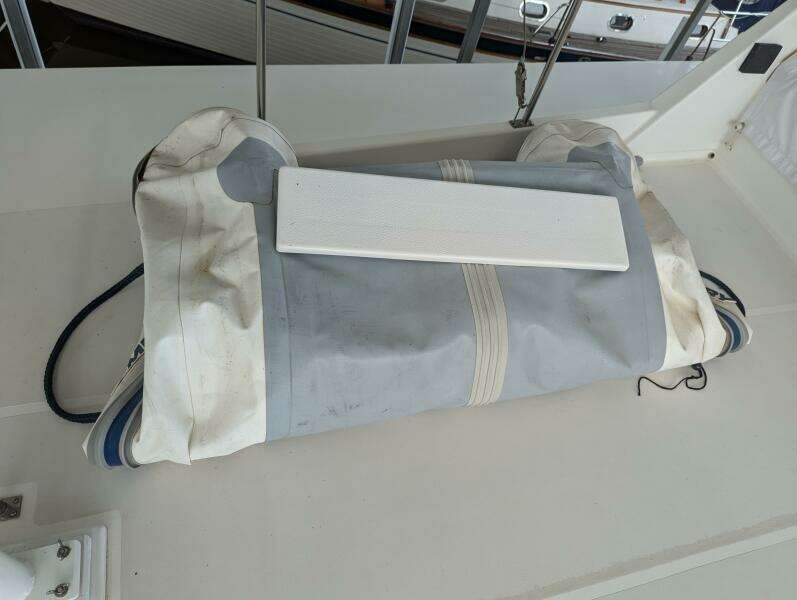 36' Grand Banks tender2