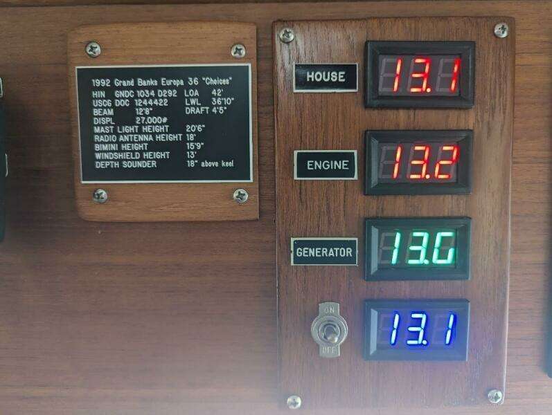 36' Grand Banks battery monitors
