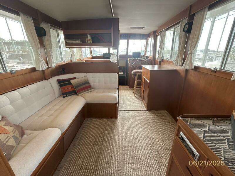 36' Grand Banks salon forward
