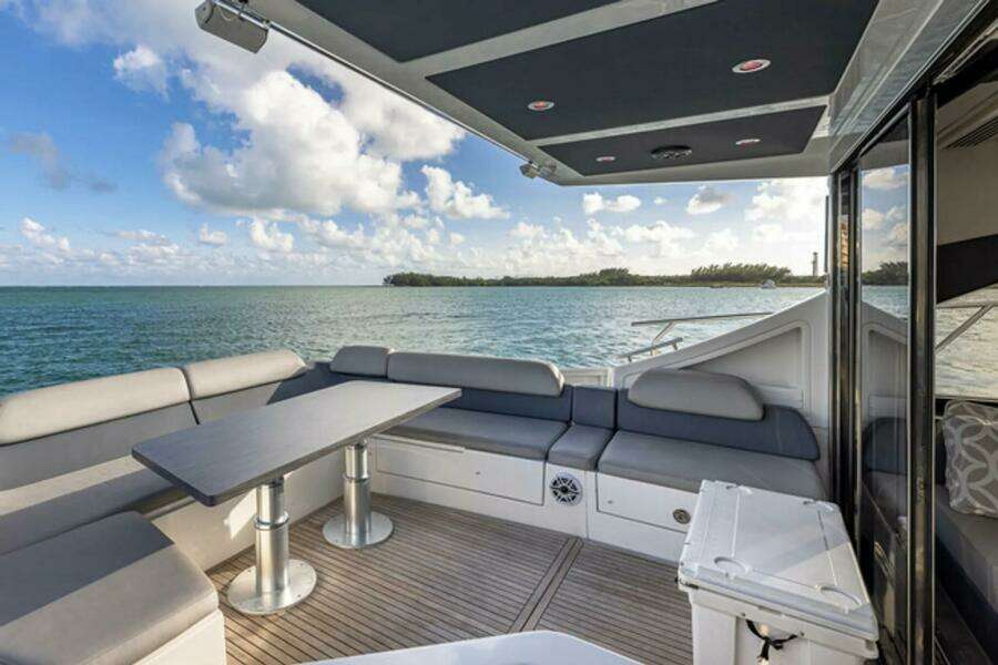 2015 Azimut 55S