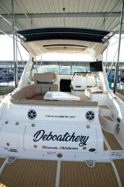 2016 Sea Ray 350 Sundancer