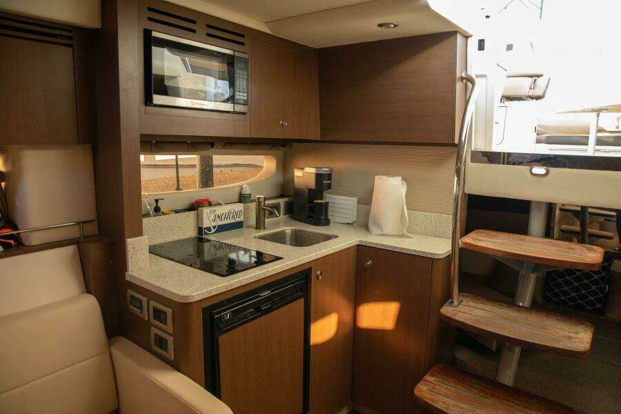 2016 Sea Ray 350 Sundancer