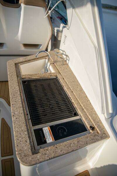 2016 Sea Ray 350 Sundancer