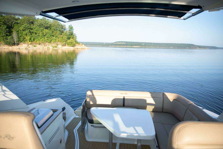 2016 Sea Ray 350 Sundancer