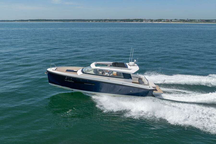 2023 Delta Powerboats 33 Coupe London Calling port beam