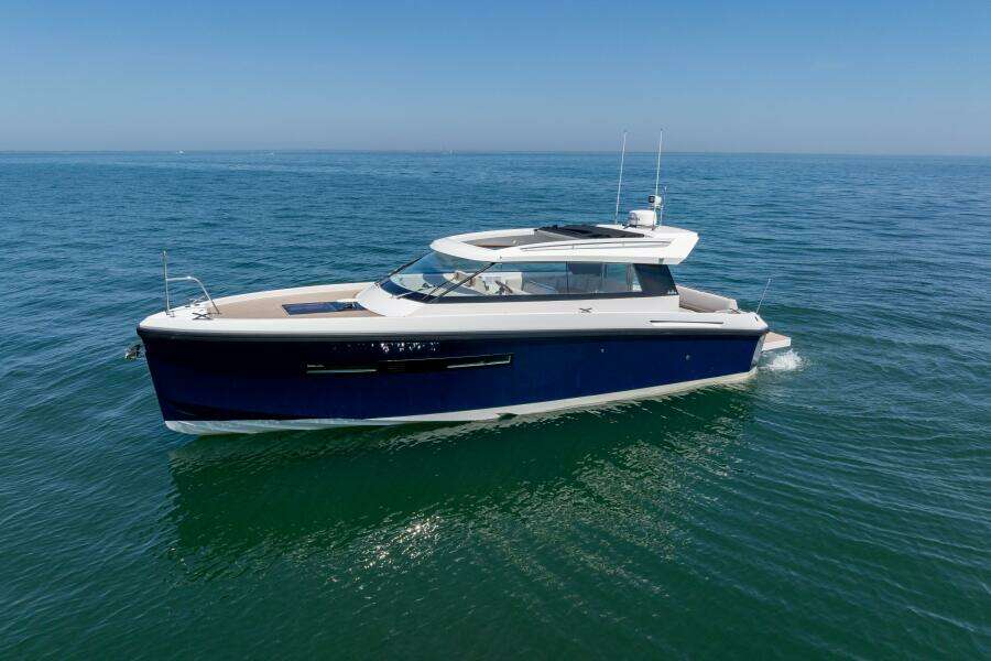 2023 Delta Powerboats 33 Coupe London Calling port side