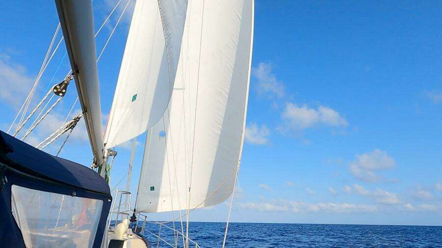 1999 Island Packet 45