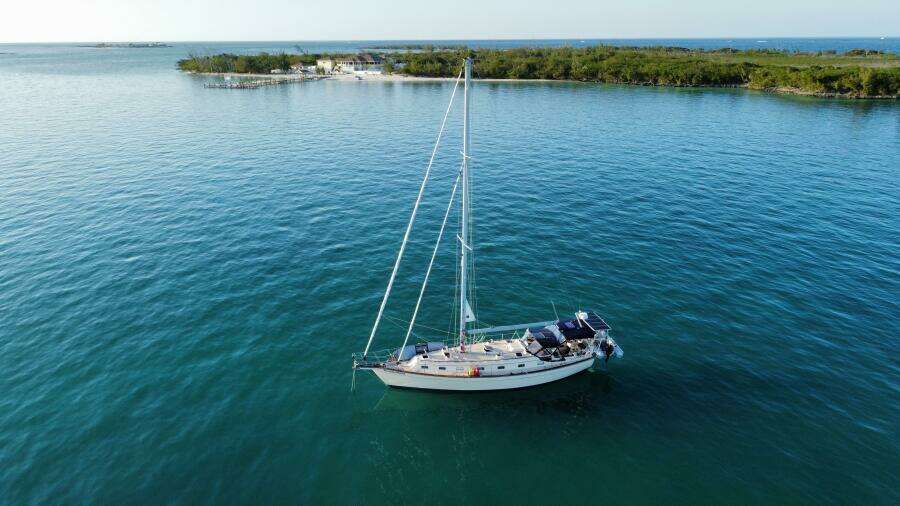 1999 Island Packet 45