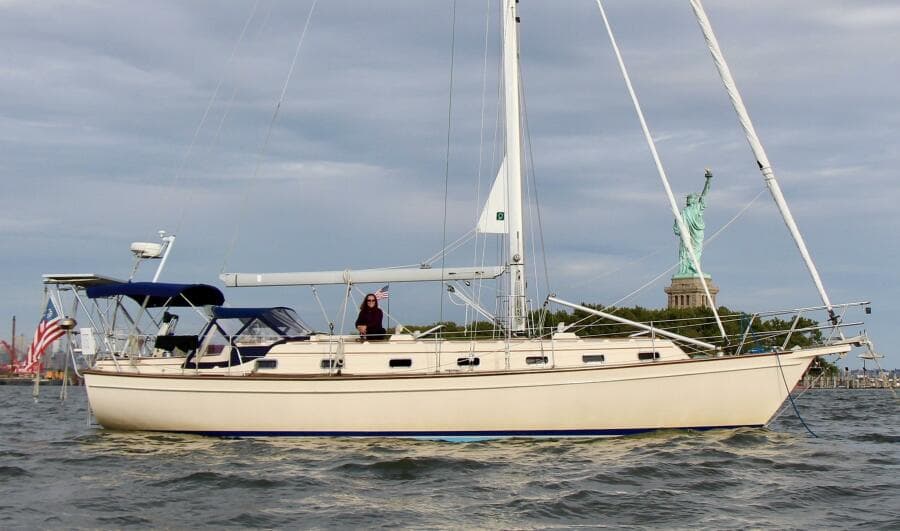 1999 Island Packet 45