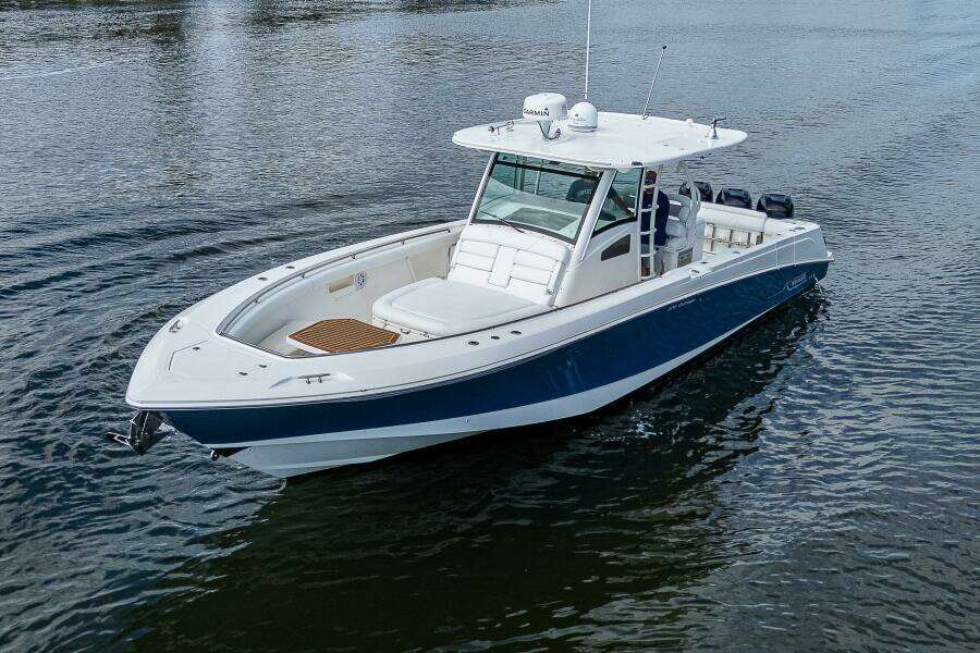 2011 Boston Whaler 370 Outrage