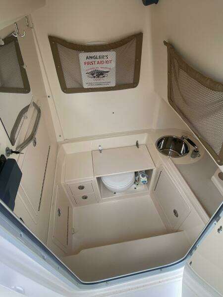 2003 Grady-White 283 Release