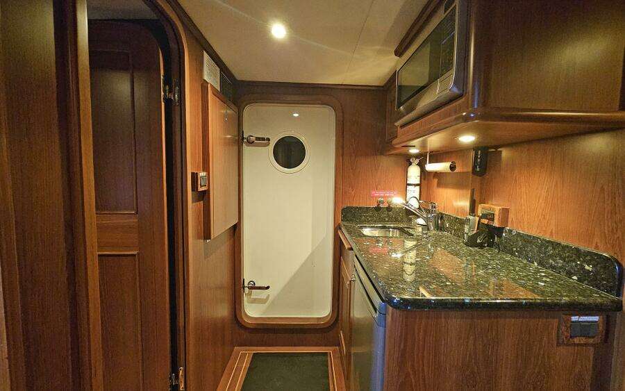 2012 Outer Reef Yachts 700 MY