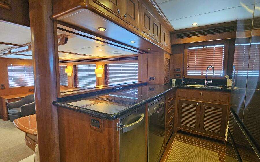 2012 Outer Reef Yachts 700 MY