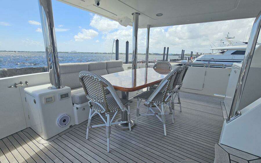 2012 Outer Reef Yachts 700 MY