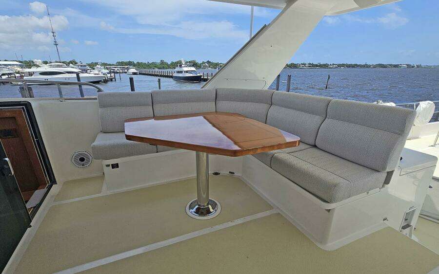 2012 Outer Reef Yachts 700 MY
