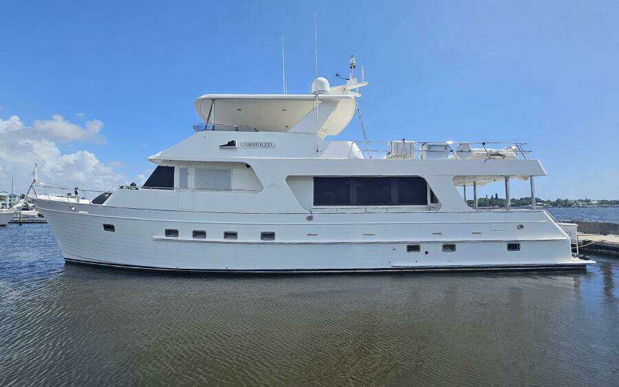2012 Outer Reef Yachts 700 MY