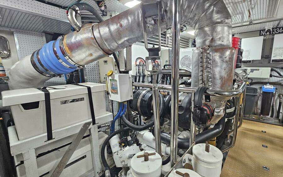 2012 Outer Reef Yachts 700 MY