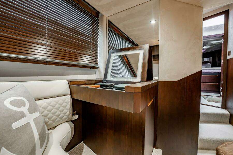 2017 Galeon 510 Skybridge