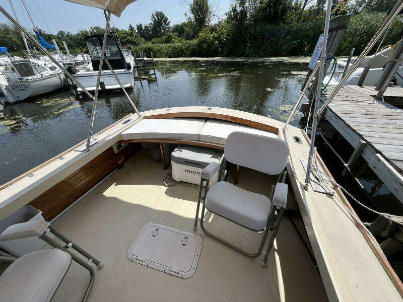 1981 Dyer Dyer 29 Flush Deck-Bass Boat