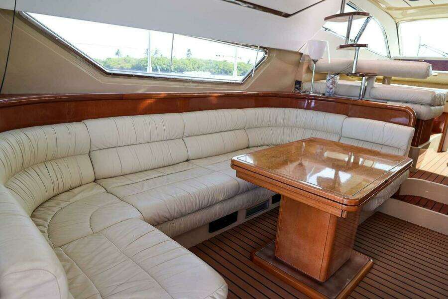 1998 Ferretti Yachts 55 Motor Yacht