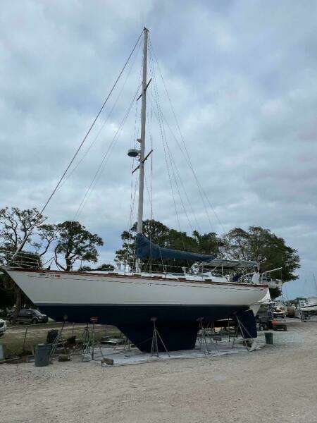 1980 Cheoy Lee Aft Cockpit