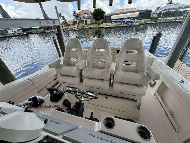 2021 Grady-White Canyon 336