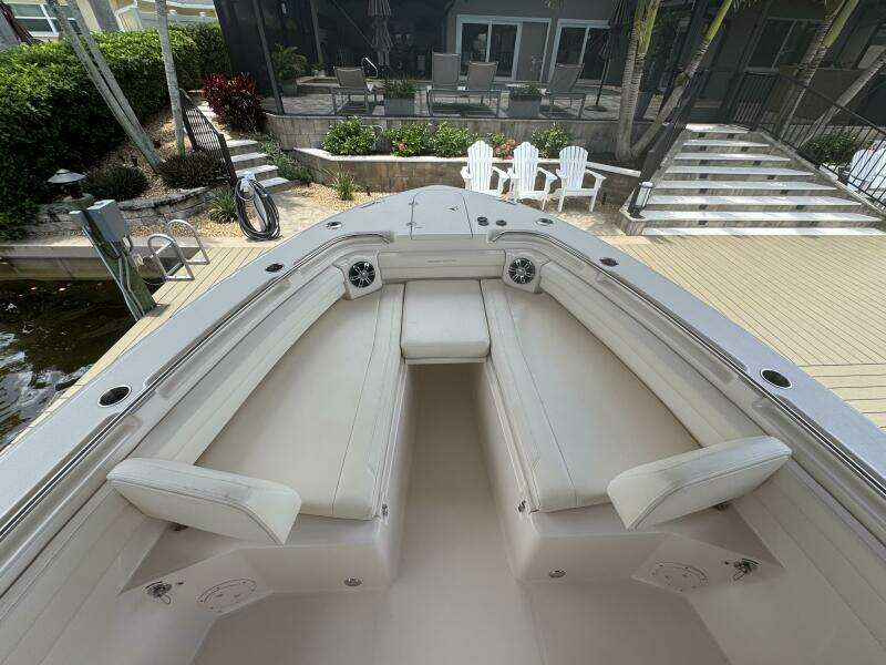 2021 Grady-White Canyon 336