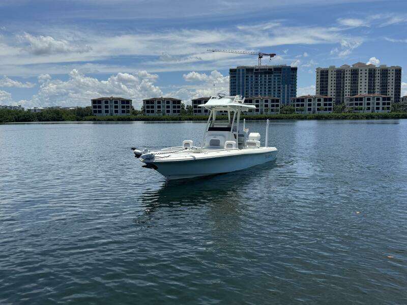 2018 ShearWater 270 Carolina Flare