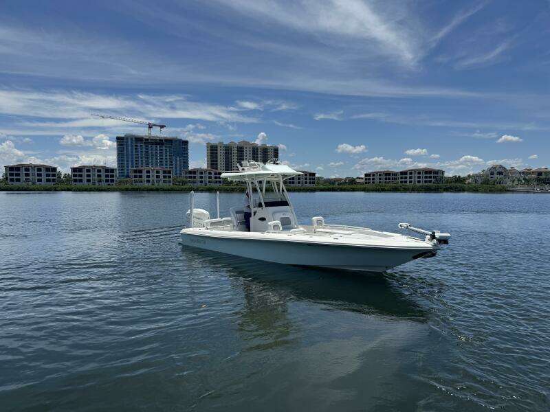 2018 ShearWater 270 Carolina Flare