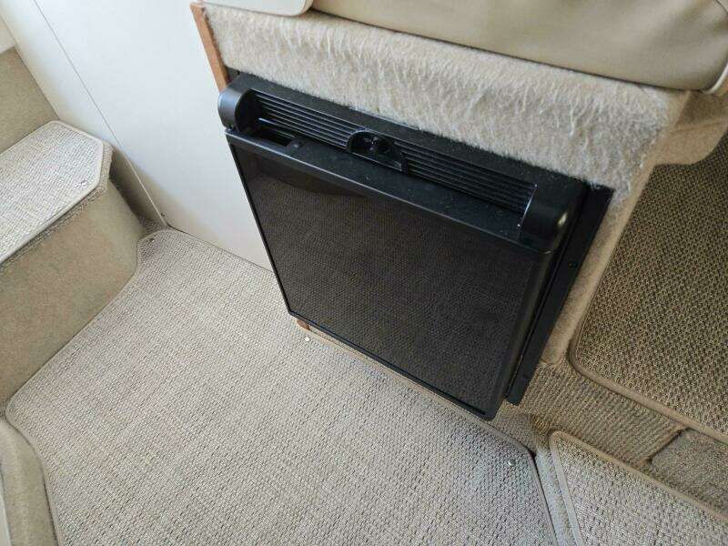 2005 Bayliner 289 EC