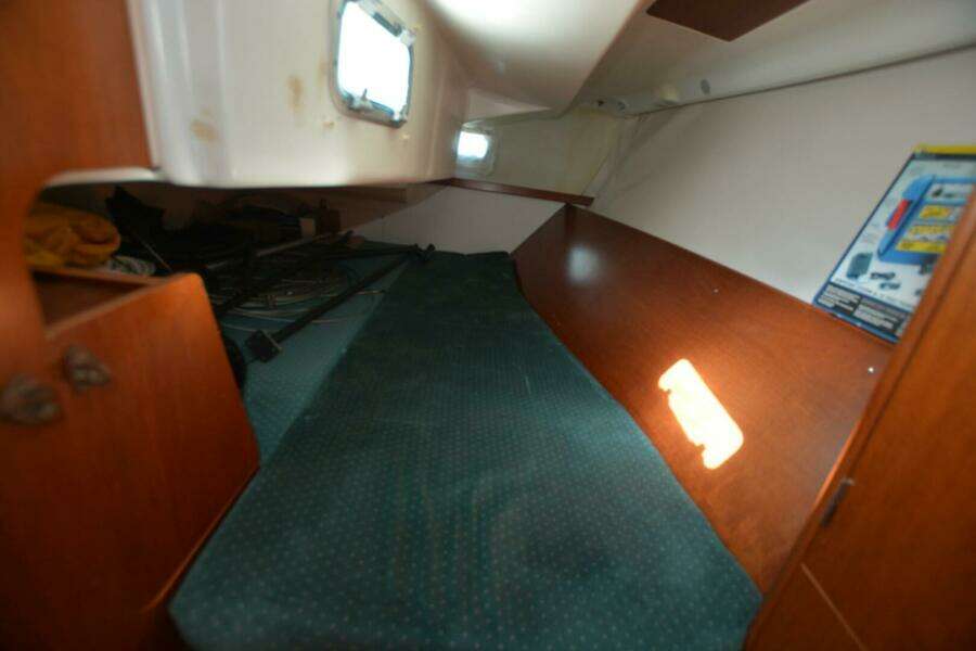 2000 Beneteau Oceanis 311