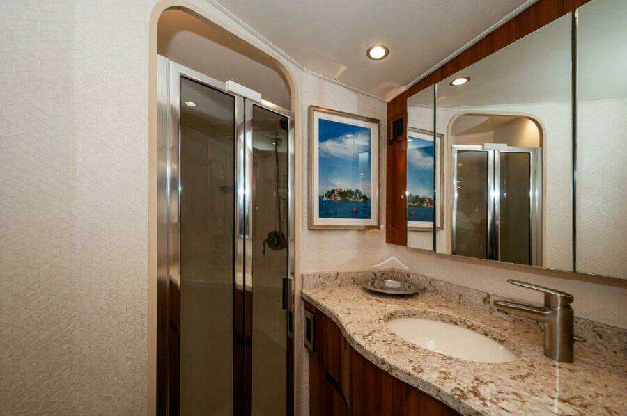 2016 Viking 52 Sport Tower- CONTAGIOUS HABIT-Master Head 2