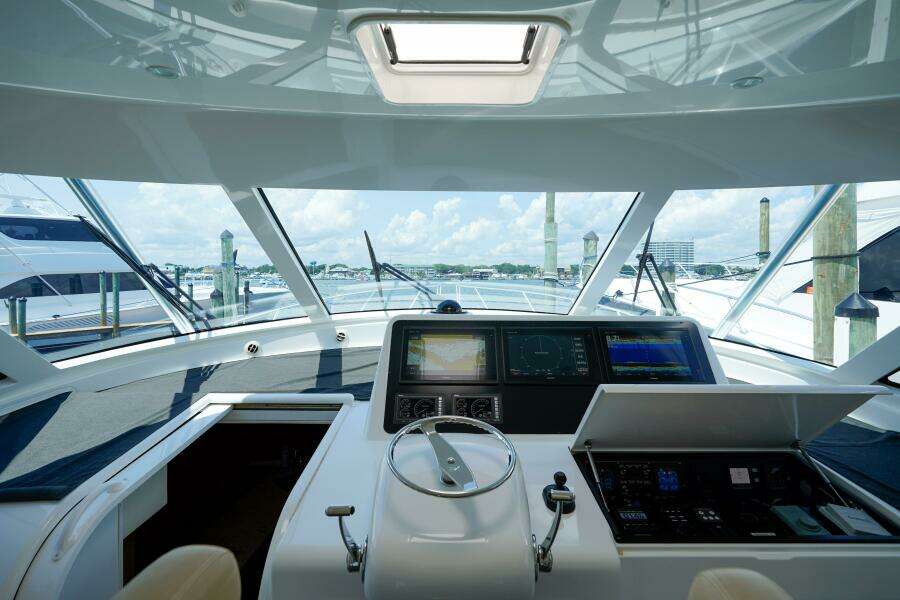 2016 Viking 52 Sport Tower- CONTAGIOUS HABIT- Helm