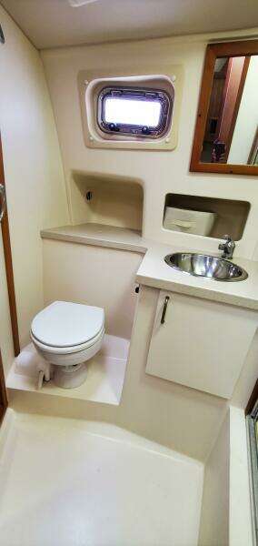 2004 Mainship 400 Trawler