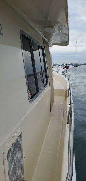 2004 Mainship 400 Trawler