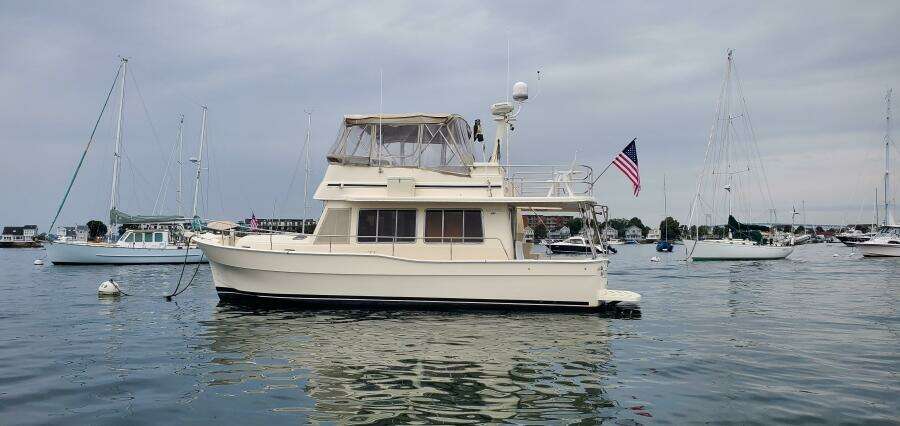2004 Mainship 400 Trawler