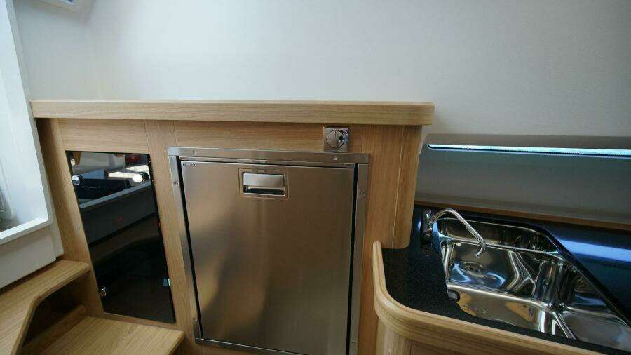 Nimbus Commuter 11 - Fridge