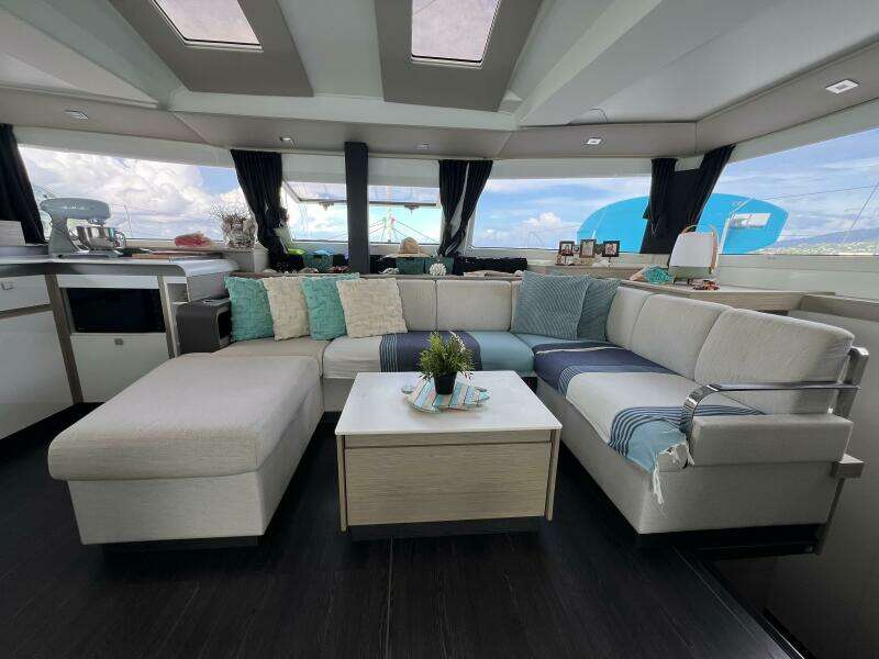2022 Fountaine Pajot Elba 45