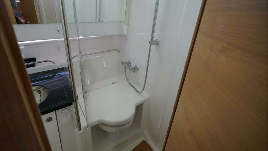 2024 Nimbus Tender 11