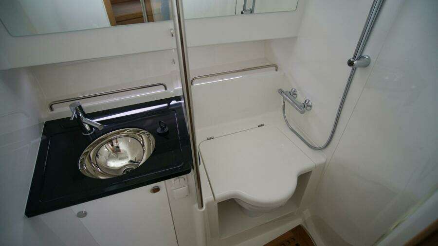 Nimbus Tender 11 - Head