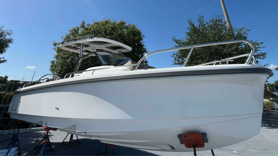 2024 Nimbus Tender 8