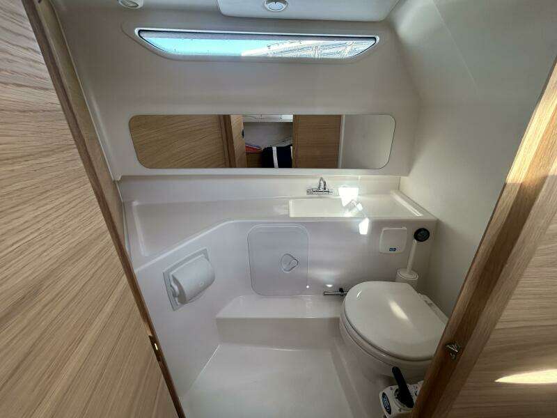 2024 Nimbus Tender 9