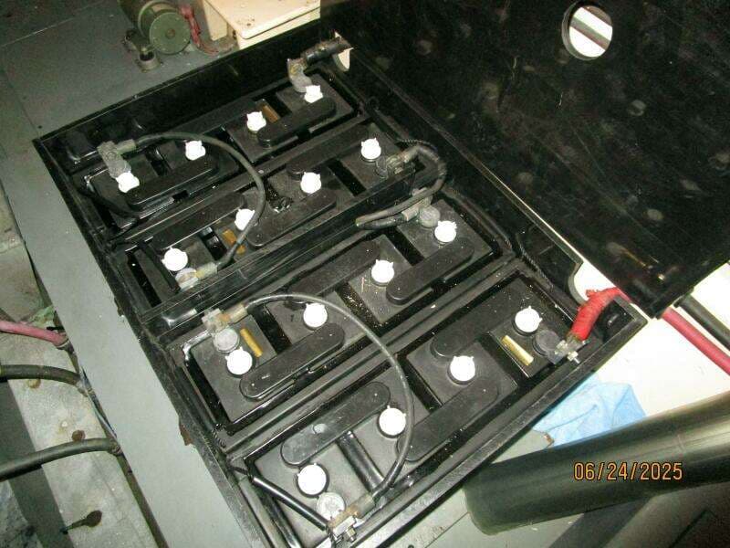 63' Hateras port engine room battery bank