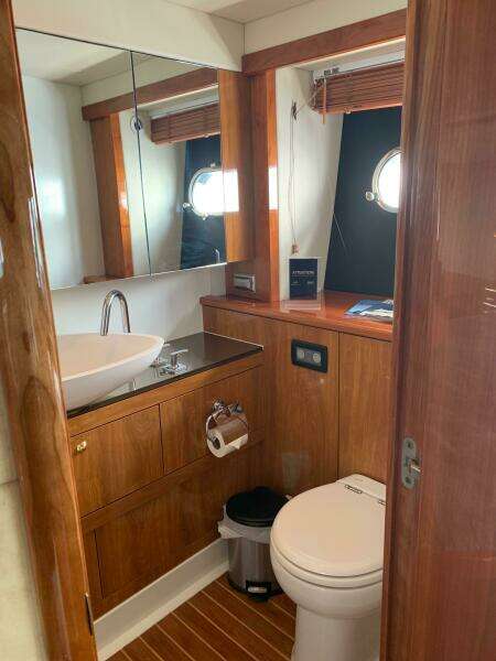 2010 Sunseeker 60 Manhattan