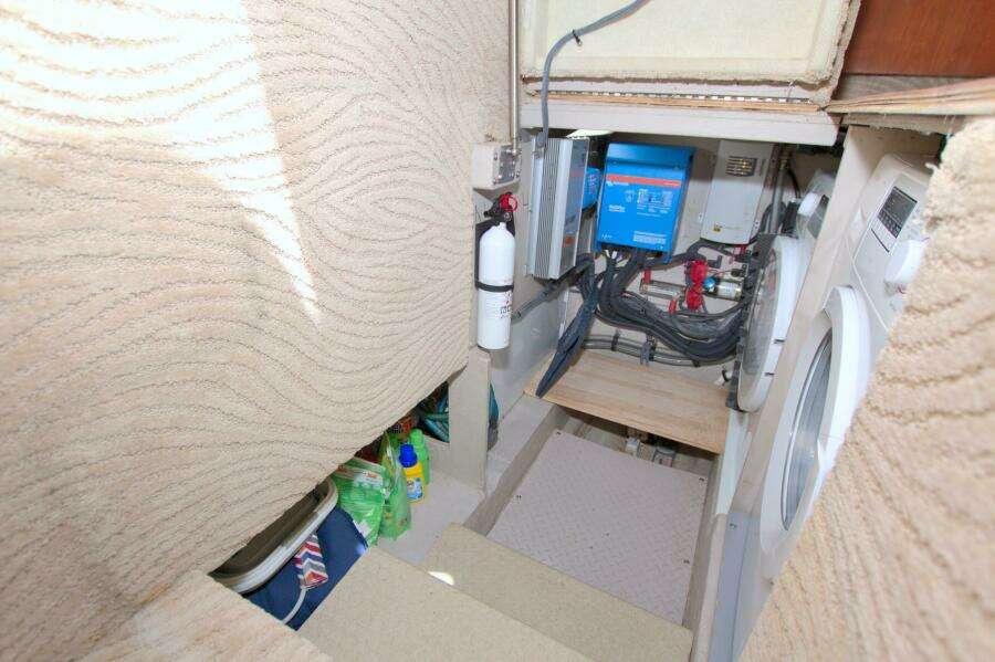 2003 Sea Ray 480 Motor Yacht