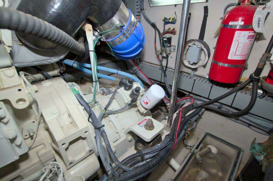 2003 Sea Ray 480 Motor Yacht