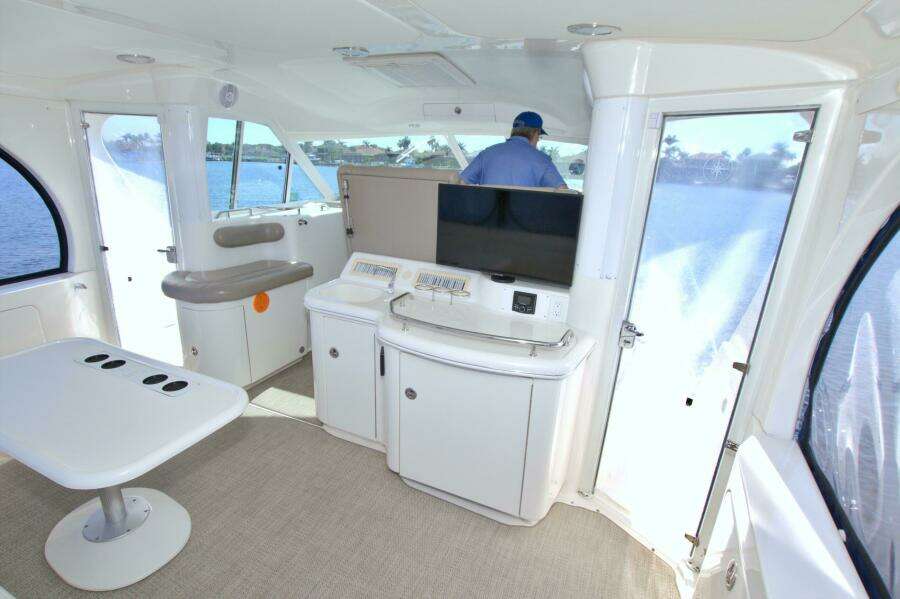 2003 Sea Ray 480 Motor Yacht