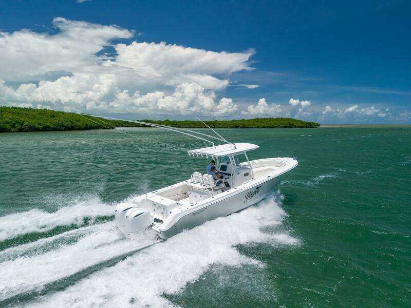 2017 Edgewater 318CC