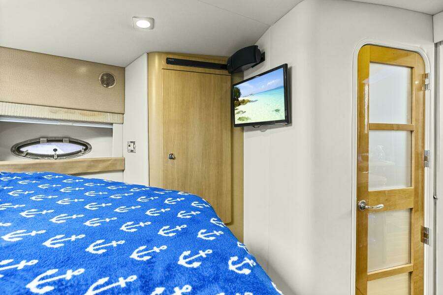 2016 Formula 45 Yacht